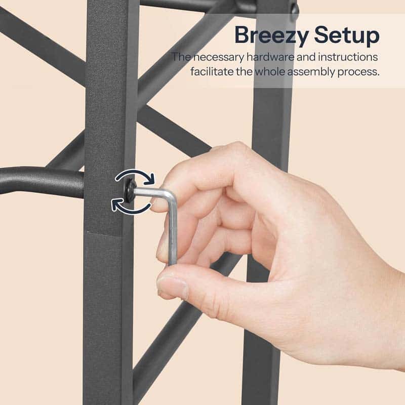 Close-up of interlocking metal pins ensuring an easy and breezy setup for the water bottle frame.