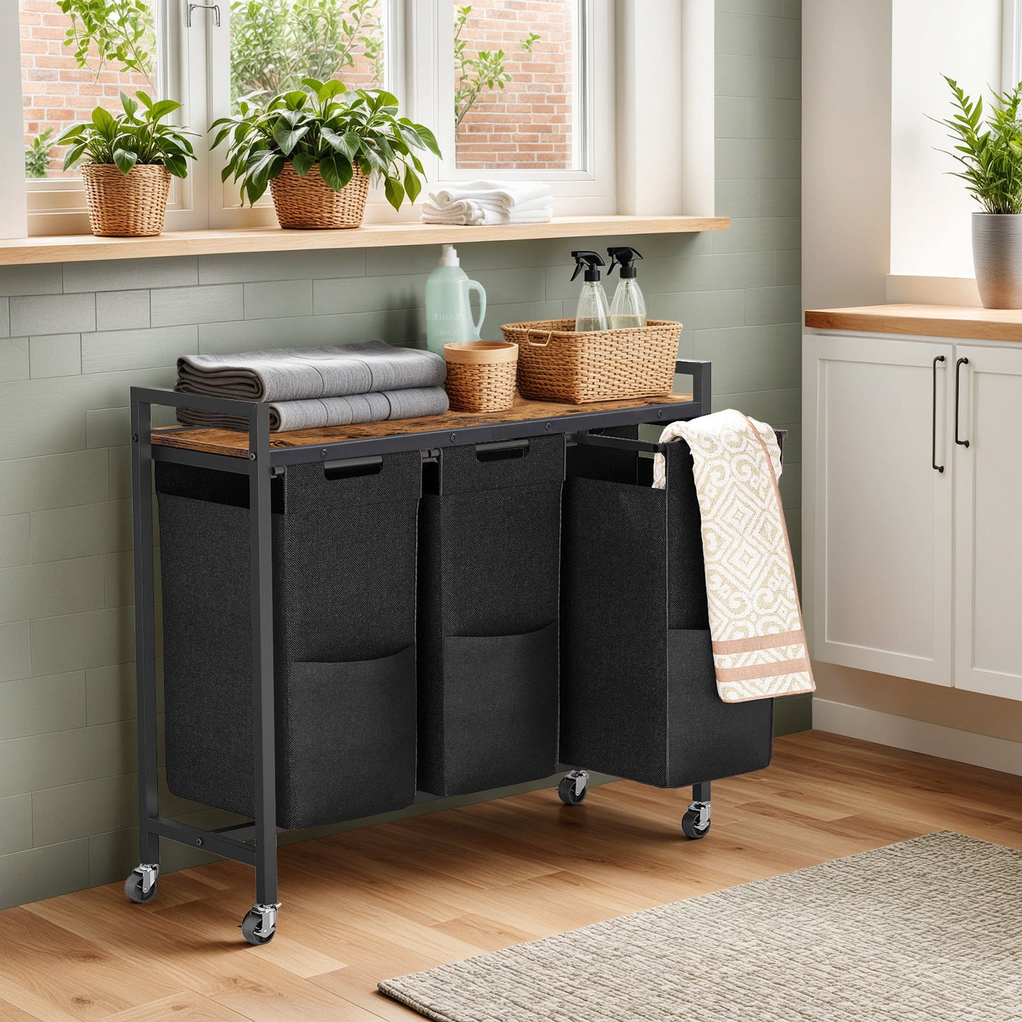 HOOBRO 3 × 11.5 Gal (43.5 L) Three-Tier Laundry Basket with Wheels