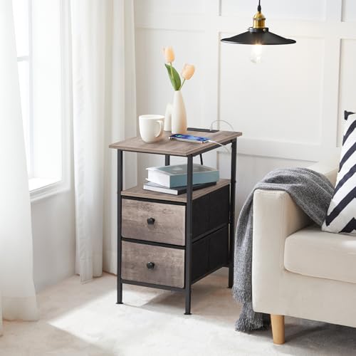 HOOBRO End Table with Charging Station