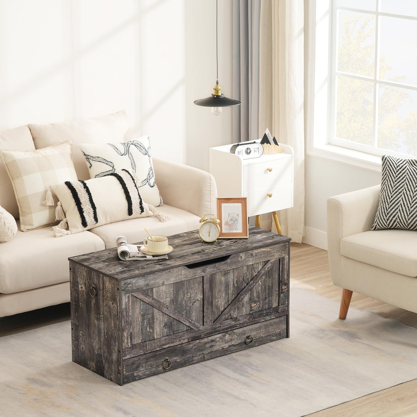 HOOBRO 39.3-inch Wooden Toy Box Storage Box with Drawers & Safety Hinges & U-Shaped Opening