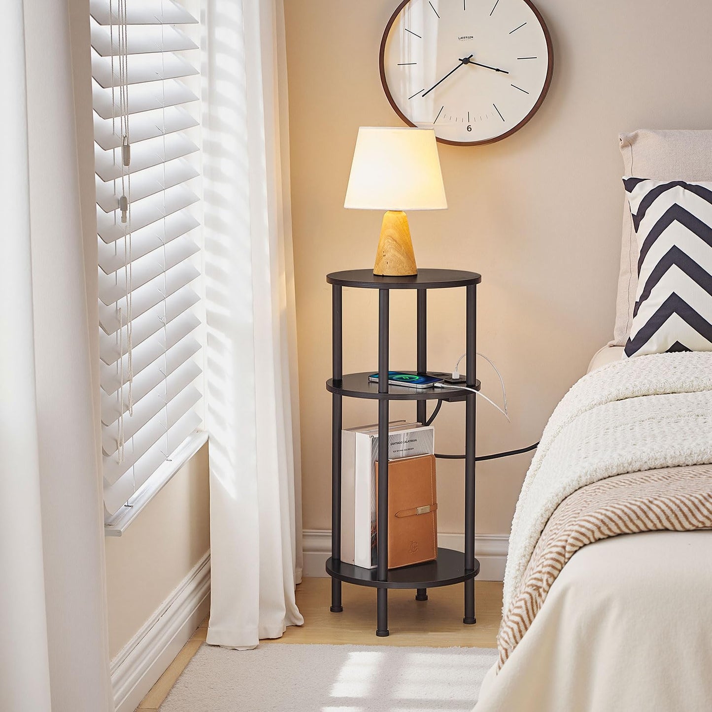 HOOBRO 3-Tier Small Round Side Table with Charging Station