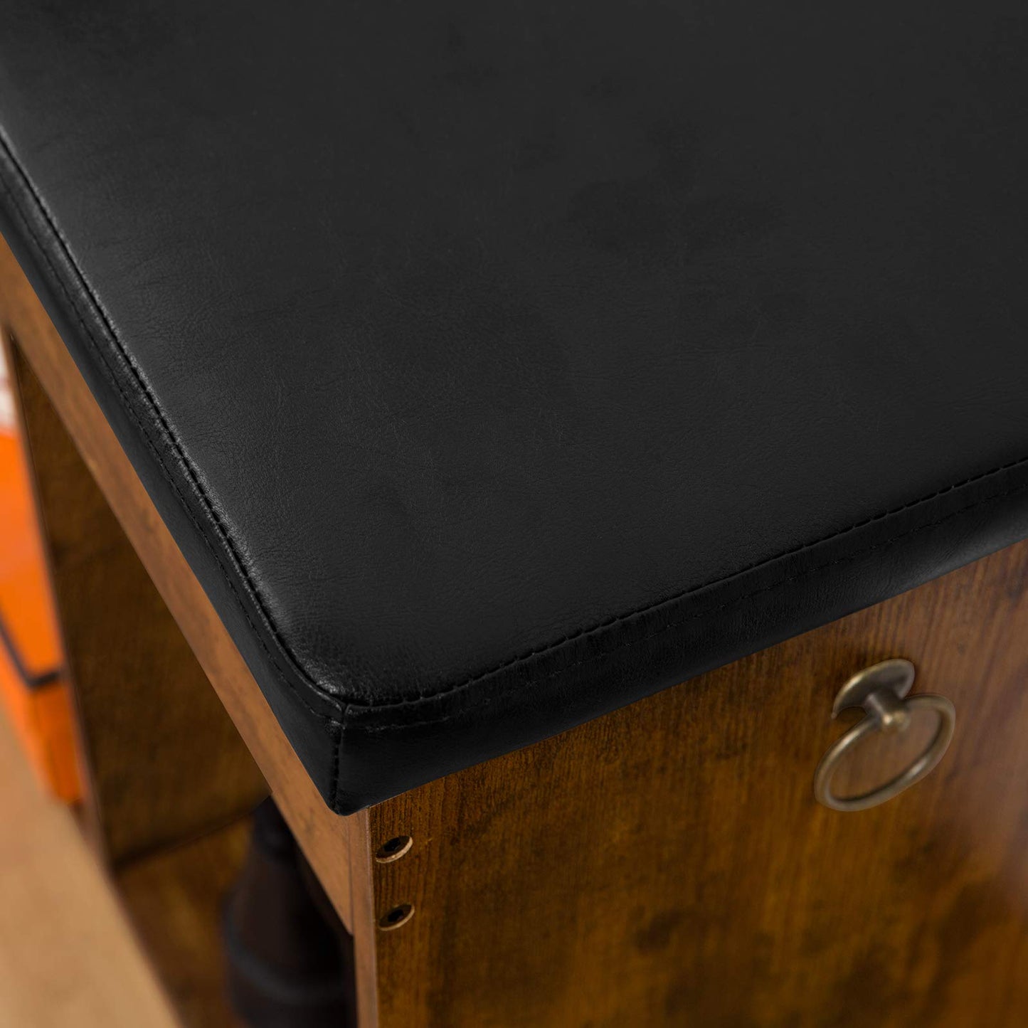 HOOBRO Retro Brown Flip-Top Padded Shoe Stool with Adjustable Shelves & Hidden Compartments