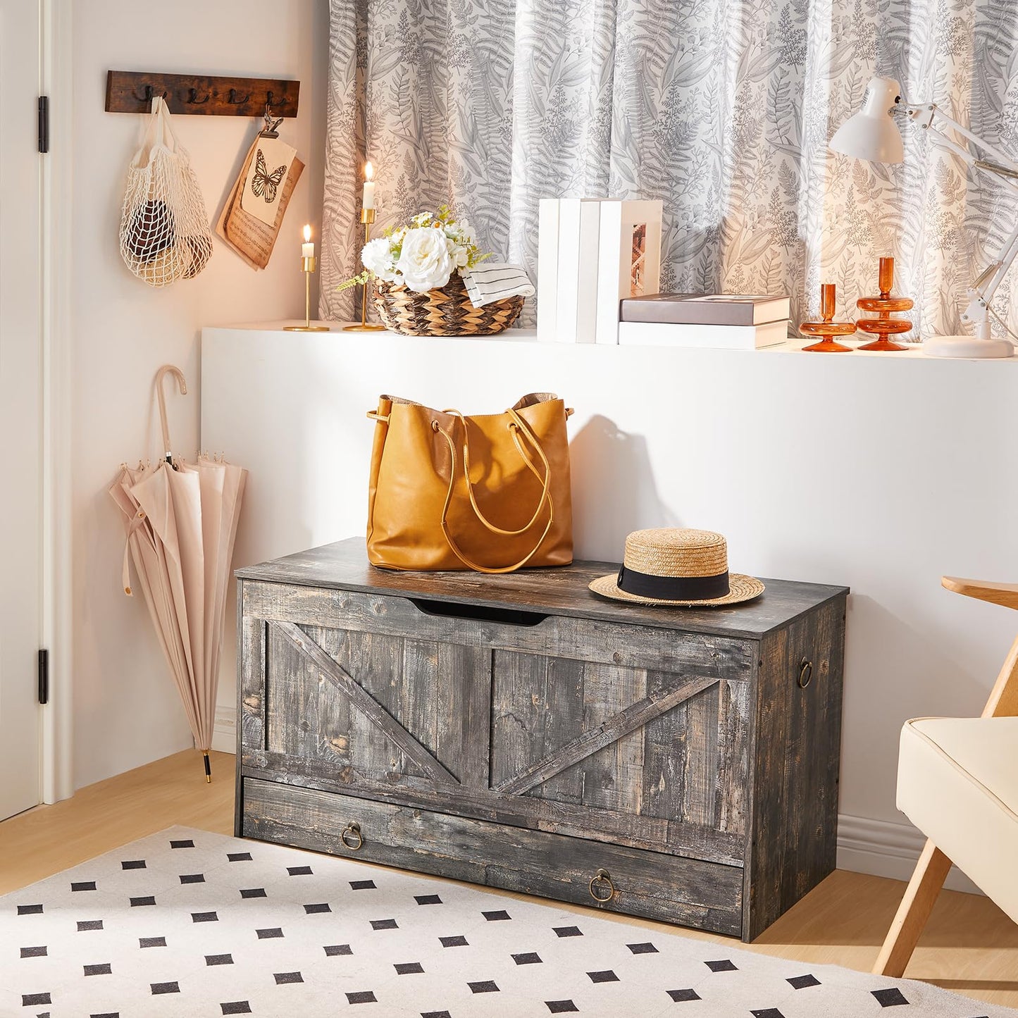 HOOBRO 39.3-inch Wooden Toy Box Storage Box with Drawers & Safety Hinges & U-Shaped Opening