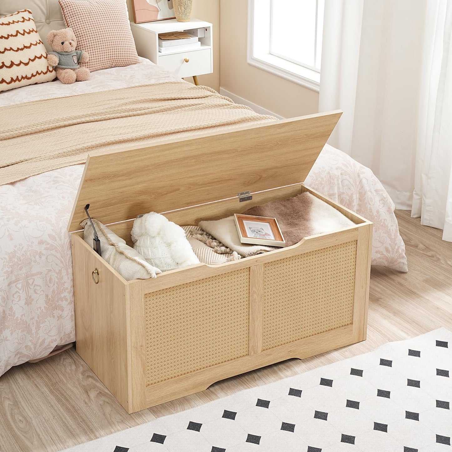 HOOBRO Natural 39.3-inch Wicker Style Storage Bench with Safety Hinges & U-Shaped Opening