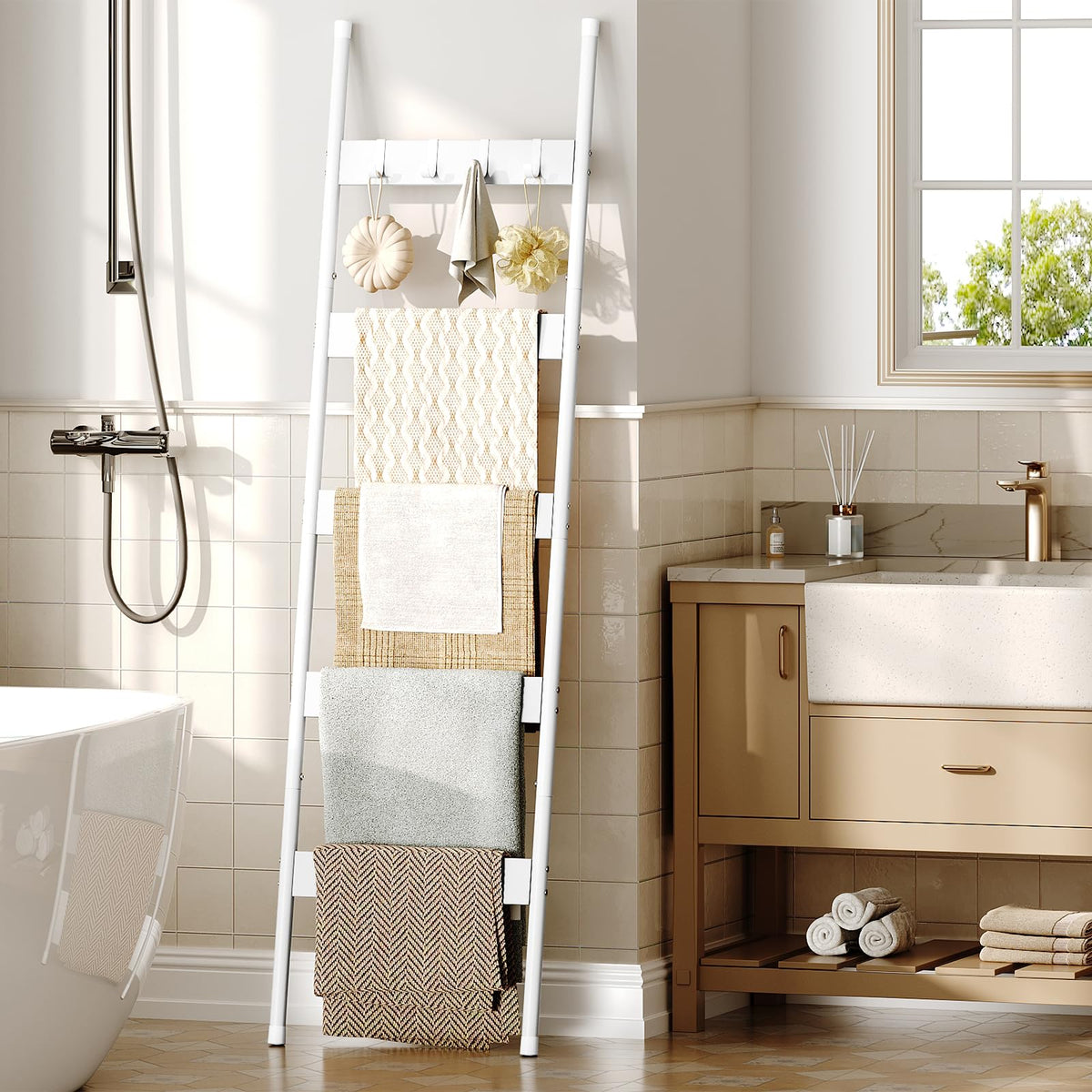 HOOBRO Blanket Ladder, 5-Tier Towel Rack with Hooks, Wall-Leaning Blanket Rack, Decorative Display Ladder Shelf, for Scarves, Industrial, Living Room, Bedroom, White WW52CJ01