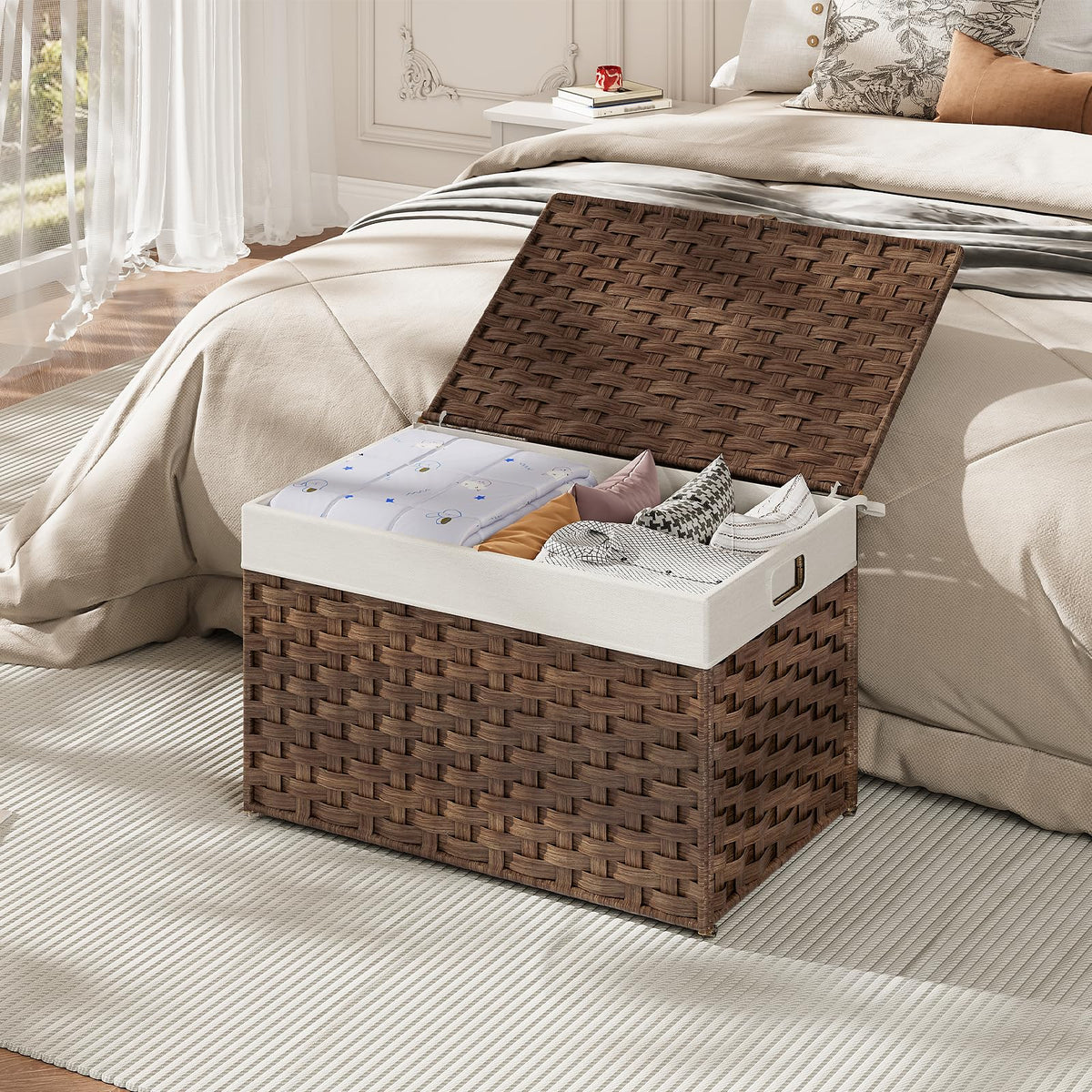 HOOBRO Storage Basket with Lid, 17.2 Gallon (65L) Wicker Basket, Handwoven Blanket Storage Basket with Handles, Metal Frame and Soft Lining, Foldable for Bedroom, Laundry Room, Brown BR265CW01