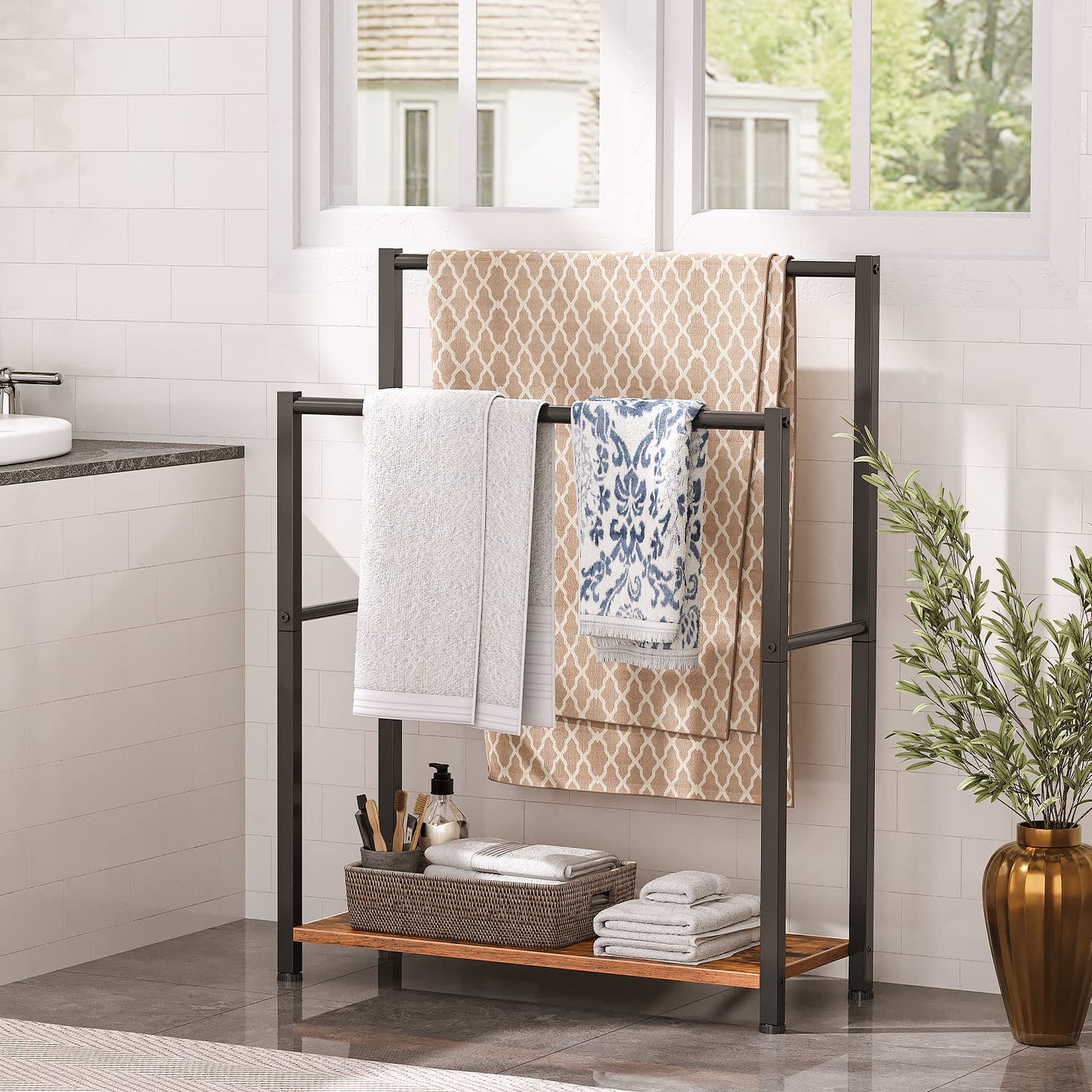 HOOBRO Free Standing Towel Rack with 2 Tier Blanket Rack