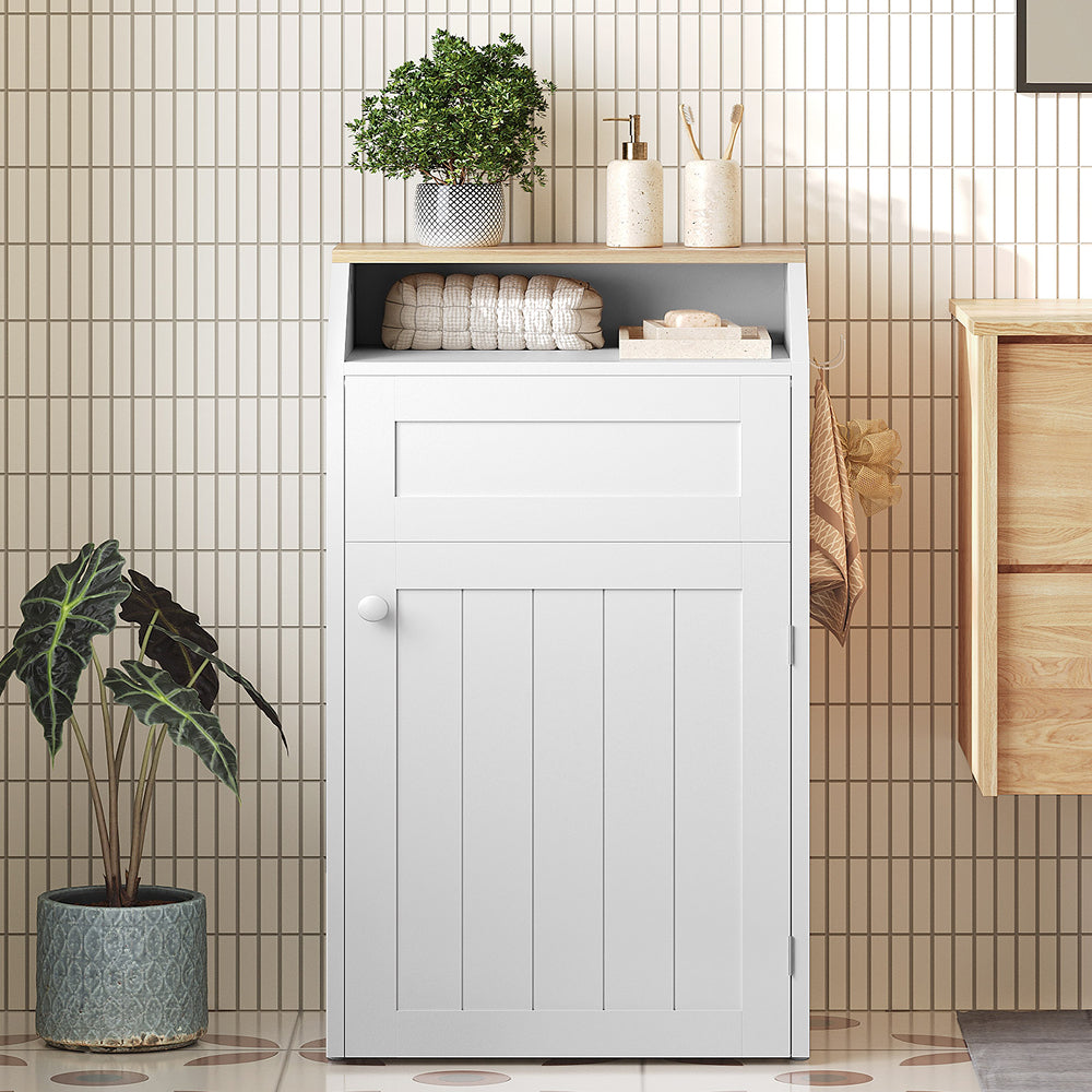 HOOBRO Trash Cabinet, Freestanding Trash Can Cabinet, Wooden Recycling with Flip Door, 10 Gallon Hidden Kitchen Garbage Can for Kitchen, Living Room, White