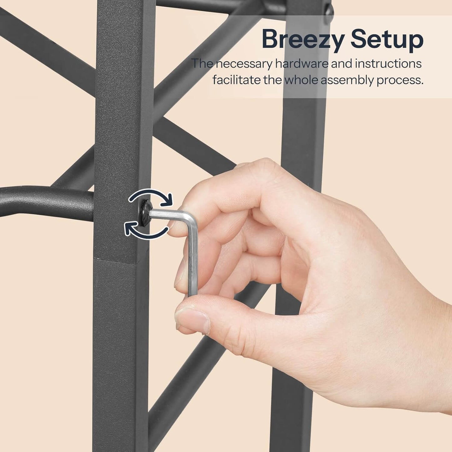 Close-up of interlocking metal pins ensuring an easy and breezy setup for the water bottle frame.